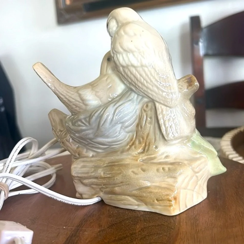Vintage porcelain love